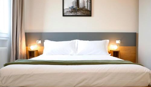 Deluxe Double or Twin Room with Balcony