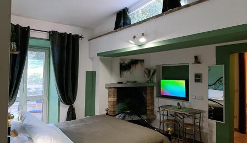 Quadruple Room with Private Bathroom