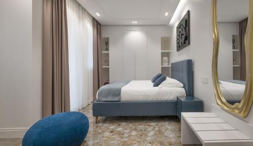 Deluxe Suite with Spa Bath