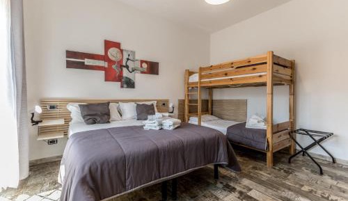 Quadruple Room with Private Bathroom