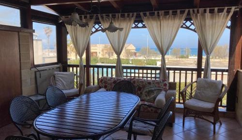Villa - Beach Front