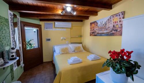 One-Bedroom House