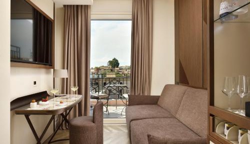 One Bedroom Suite with Jacuzzi, Balcony & Panoramic view