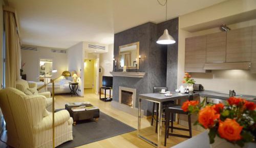 Studio (2 Adults)