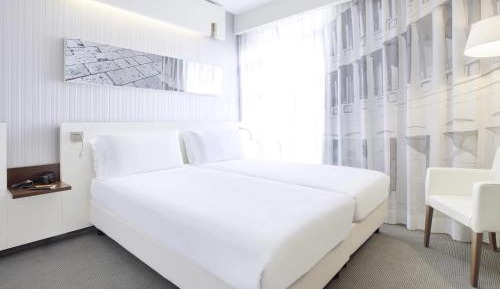 Superior Twin Room with Balcony