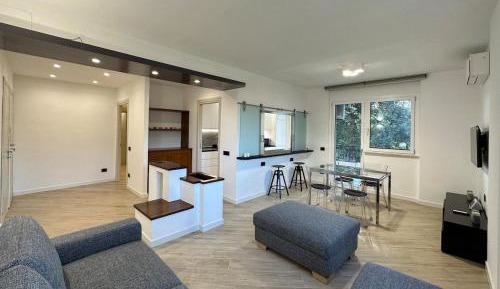 Two-Bedroom Deluxe Apartment with Balcony
