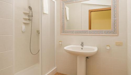 Economy Triple Room
