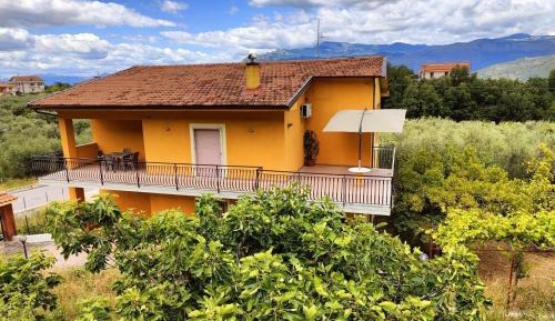 Three-Bedroom Vacation Home 