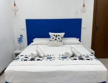 Double or Twin Room with Private Bathroom