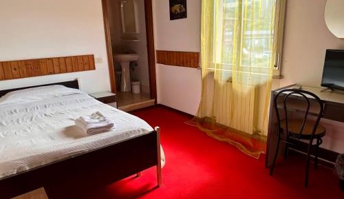 Single Room with Private Bathroom