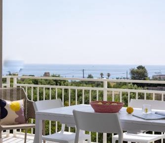 Deluxe Suite with Sea View