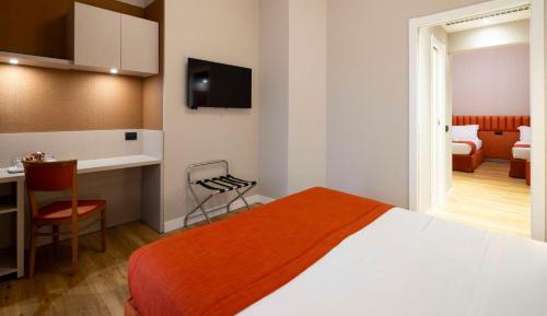 Queen Room