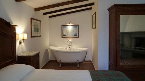 Superior King Suite