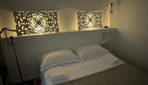 One-Bedroom Deluxe Apartment