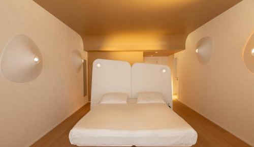 Premium Quadruple Room