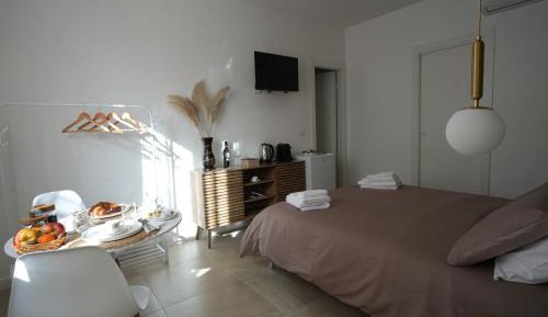 Quadruple Room with Private Bathroom