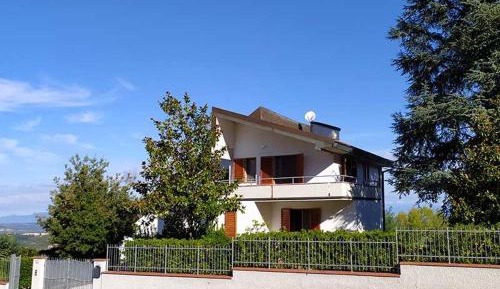 Three-Bedroom Vacation Home 