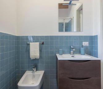 Studio Apartment with Balcony