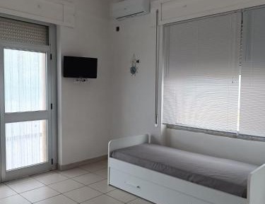 One-Bedroom Apartment with Sea View