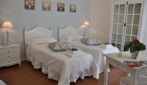 Quadruple Room with Private Bathroom