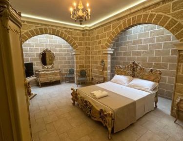 Quadruple Room with Private Bathroom