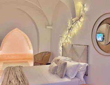 Queen Room with Spa Bath