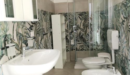 One-Bedroom Deluxe Apartment