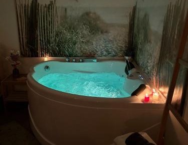 Deluxe Double Room with Bath