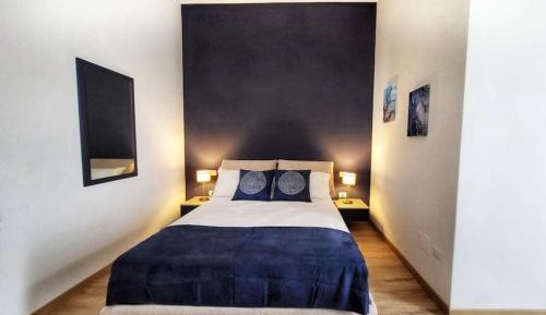 Studio Apartment with One Double Bed