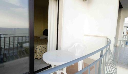 Double or Twin Room with Sea View
