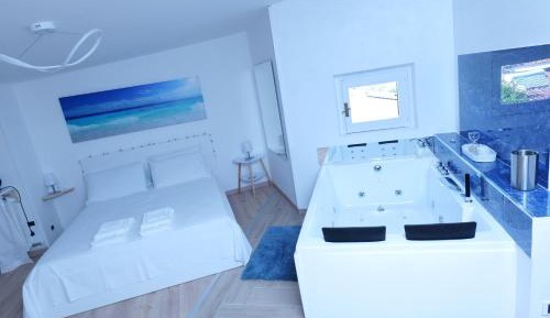 King Room with Spa Bath