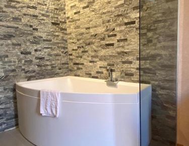 Deluxe Double Room with Bath
