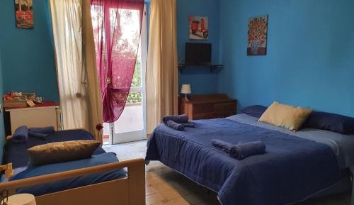 Triple Room with Private Bathroom