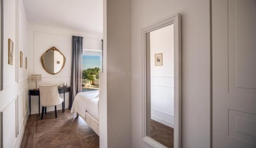 Deluxe Double Room with Terrace