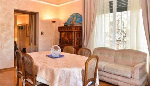 Standard Double Room with Shared Bathroom