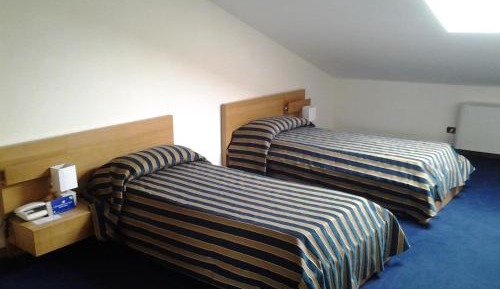 Economy Twin Room - Attic