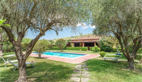 Three-Bedroom Vacation Home 