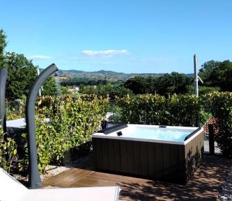 Deluxe One-Bedroom Apartment with Garden View