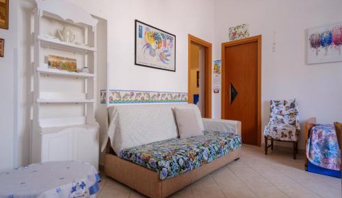 Superior One-Bedroom Apartment