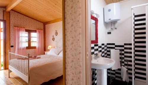 One-Bedroom Bungalow