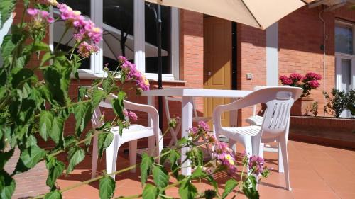 Two-Bedroom Deluxe Apartment with Balcony