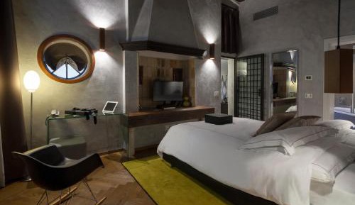 Luxury Double Room with Garden View
