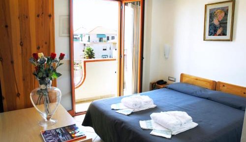 Economy Double or Twin Room