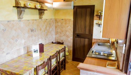 Deluxe One-Bedroom Apartment with Private Garden