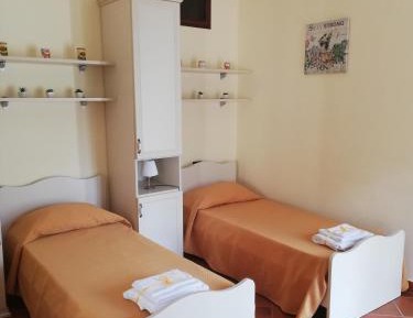 Standard Twin Room