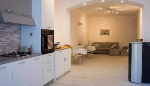 Two-Bedroom Apartment with Mountain View