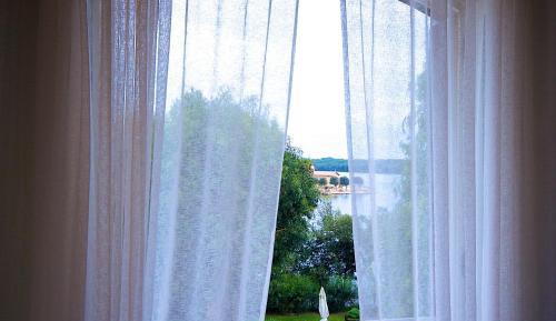 Double Room with Lake View