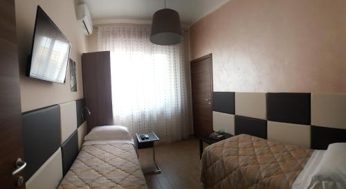 Twin Room with Bathroom