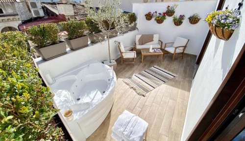 King Suite with Spa Bath