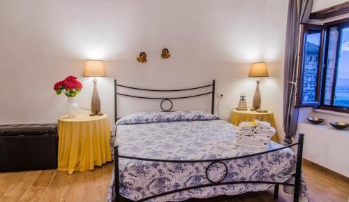 Quadruple Room with Private Bathroom